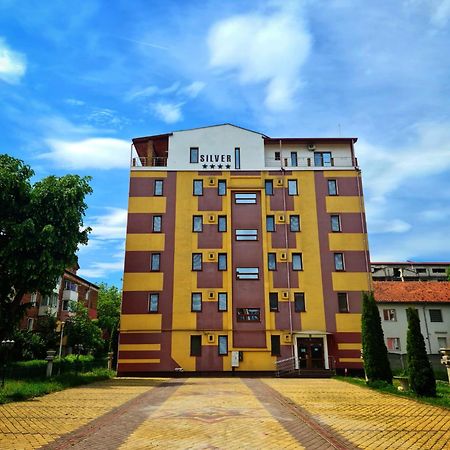Silver Hunedoara Exterior photo