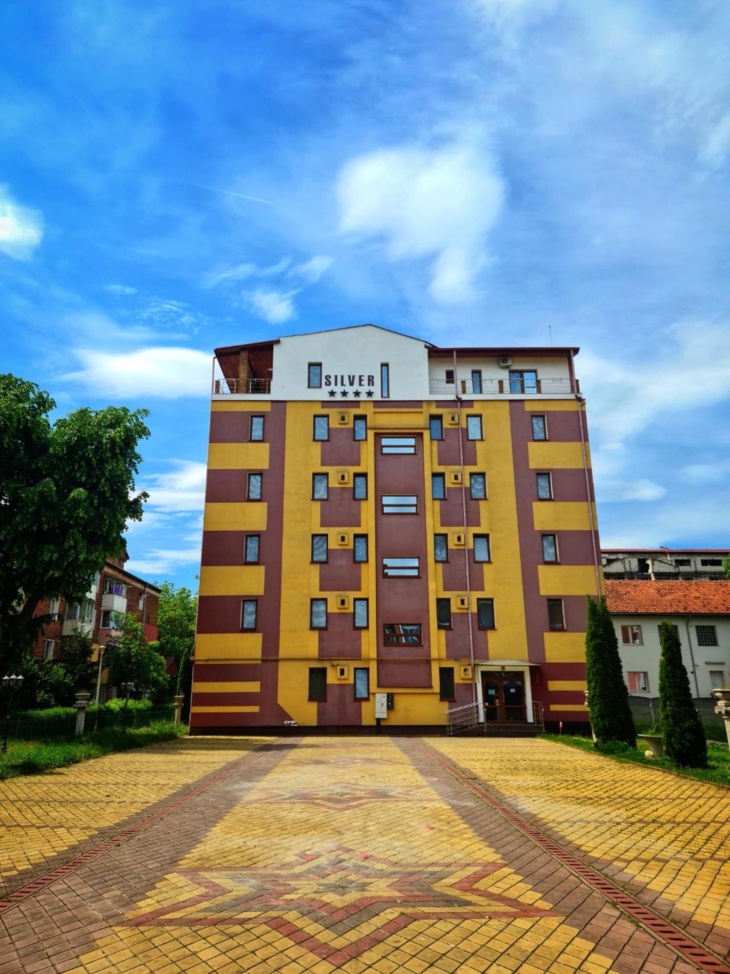 Silver Hunedoara Exterior photo